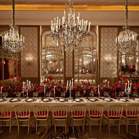 Plaza Athénée - Dorchester Collection Hotel