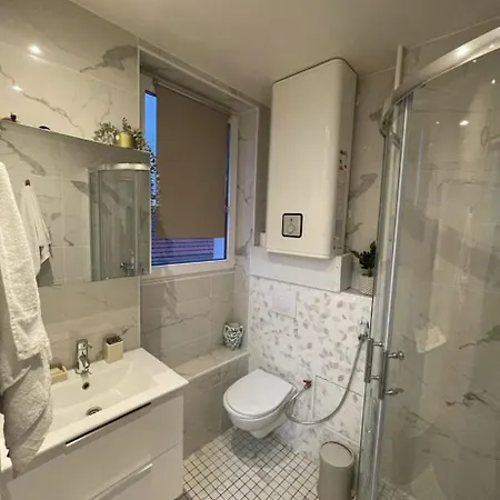 Apartment 2 Pieces Proche Centre Et Transport