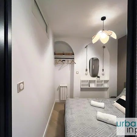 Urban Flat 178 - Cosy Chic 2 Bedroom Flat In *