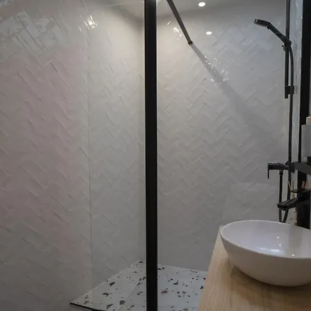 Apartamento Near Buttes Chaumont París