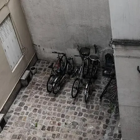D'architecte, Paris-republique 2p * Παρίσι