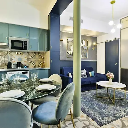 Διαμέρισμα Lovely Loft With 2 Bedrooms Air Conditioned