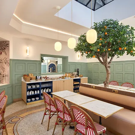Отель Timhotel Palais Royal Париж
