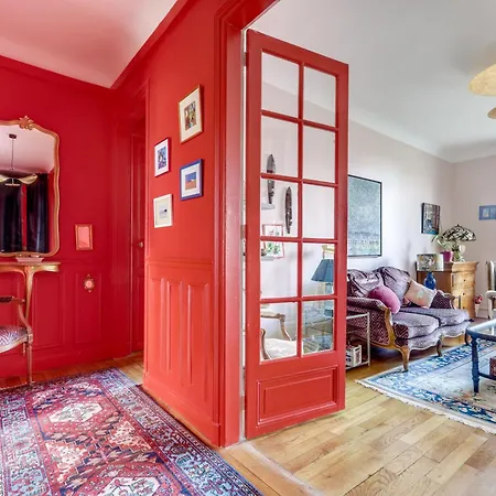 Elegant Quartier Branche Apartment Paris