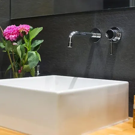 Jardin Prive - Gorgeous 3 Bed House In Le Marais شقة باريس