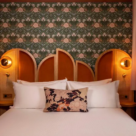 Jardin De Cluny Hotel 4*