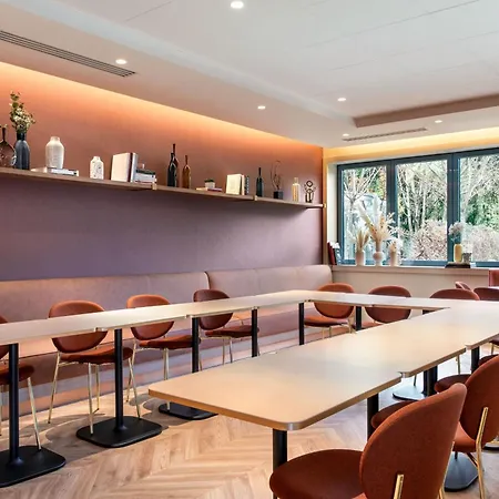 Ac Porte Maillot By Marriott Отель
