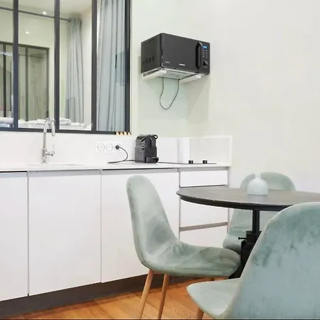 Appartement Very Charming And Cosy Flat, Center Of