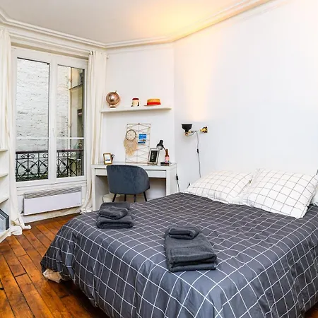 Bright 2br - Butte Montmartre | By Airnest شقة