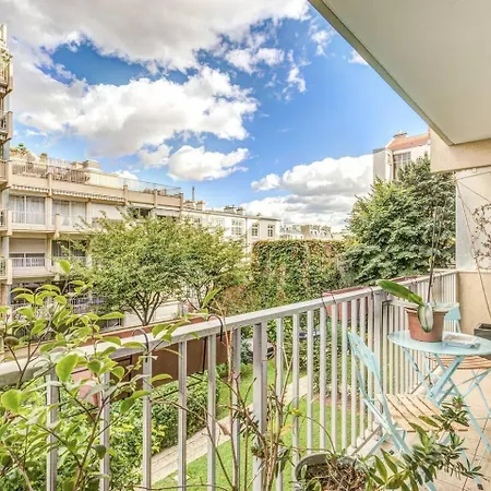 Rue Saint-maur 1-bed Balcony And View פריז