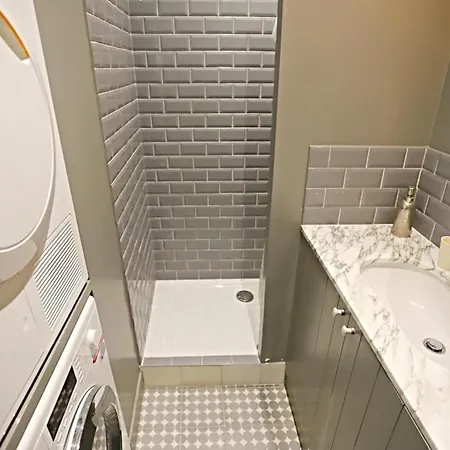 Apartment Beautiful Jardin Luxemboug Rue Ferou Paris