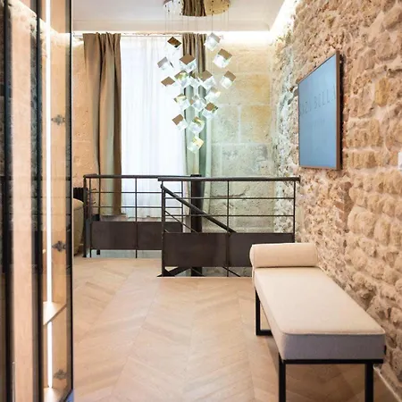 Kaza Bella - Marais Modern Flat With Small Pool Apartman