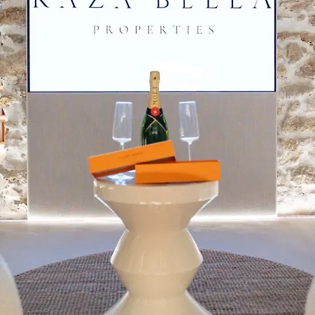 Apartman Kaza Bella - Marais Modern Flat With Small Pool *