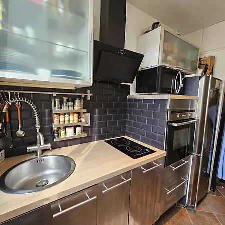 Apartman Joli Havre De Paix En Plein Batignolles