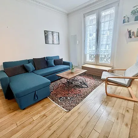 Charming - Rentaway Apartman *