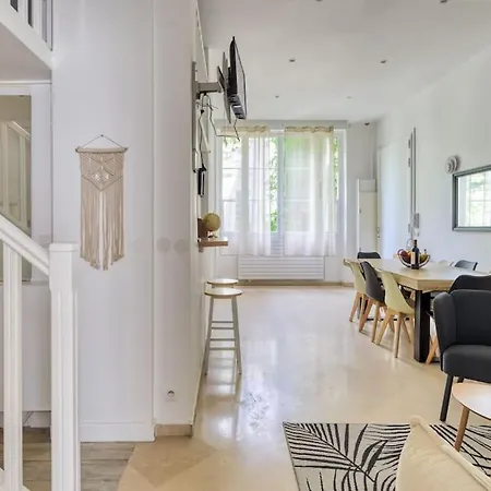 Apartment Luxe Parisien Au Coeur Du Marais