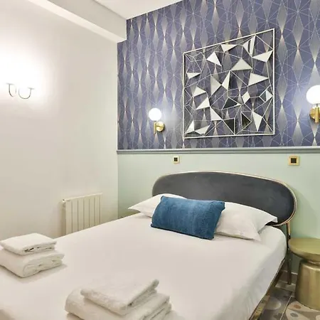 Lovely Loft With 2 Bedrooms Air Conditioned Διαμέρισμα *