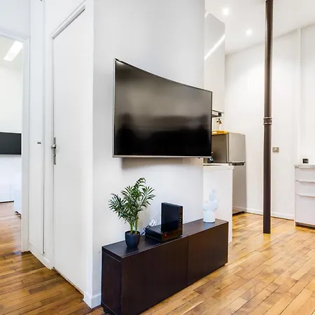 Peaceful - 1br- 4p - Eiffel Tower Apartment