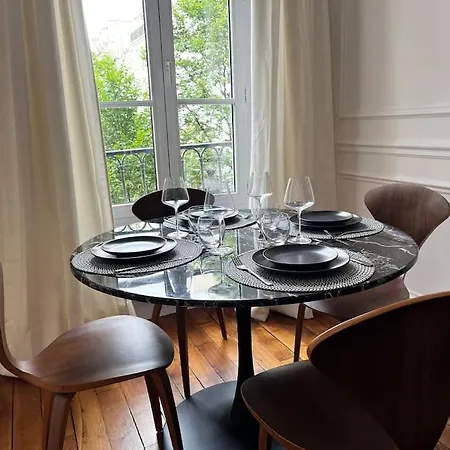 Luxe Place * Paris