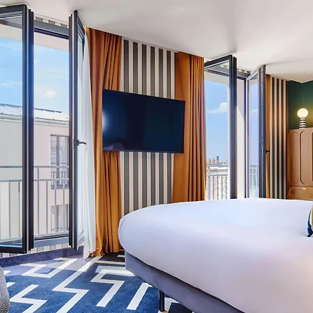 Hotel Mercure Butte Montmartre Basilique Paryż