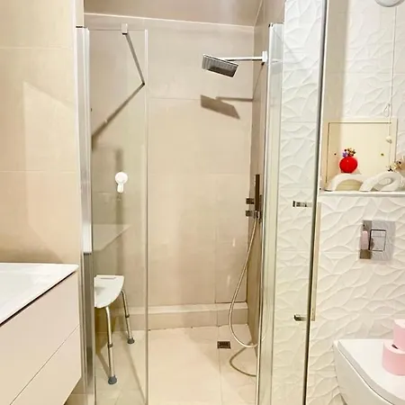 Moderne - Parc De La -1min Du Metro Apartamento París