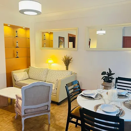 Apartment Colisee Paris