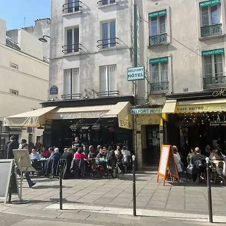 Апартаменты Joli Boheme Sous Les Toits De *