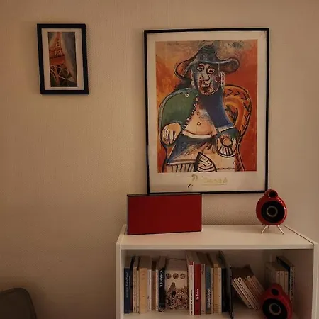 Joli Boheme Sous Les Toits De
