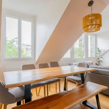 Modern Loft With Terrace In Apartment