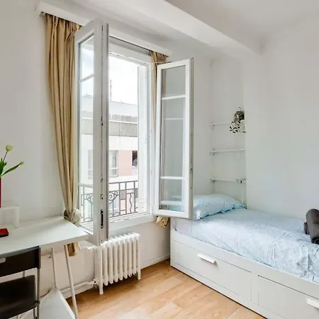 Cosy Studio Near Canal Saint Martin *
