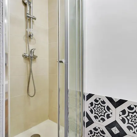 Comfortable Studio Porte-dauphine Apartamento