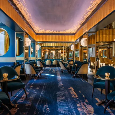 Du Collectionneur 5* Paris