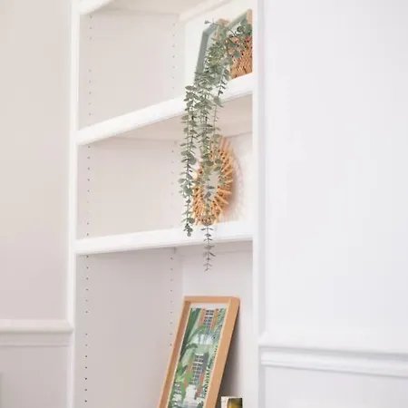 Apartment Madeleine Paris
