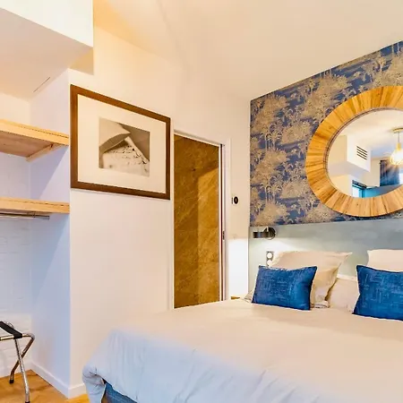 Fraternity-hotel * Paris