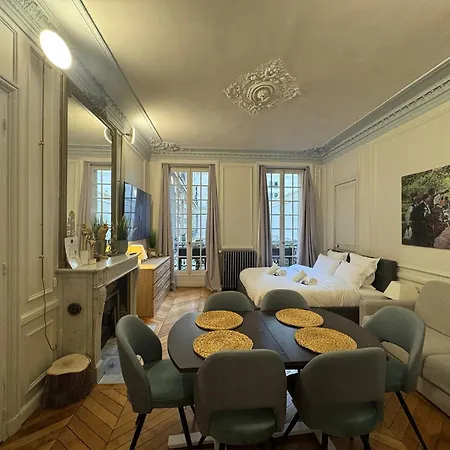 Concorde, Rue Royale- 6 Places Apartamento