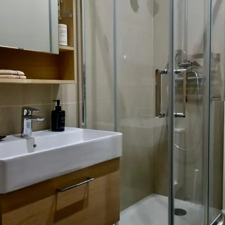 Charming For 4 People 1 Baby In The Heart Of شقة *