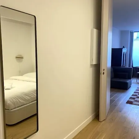 Modern Parisian Flat In Montparnasse Area Appartement *
