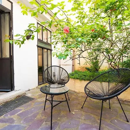 Maison De Charme Avec Terrasse Parijs
