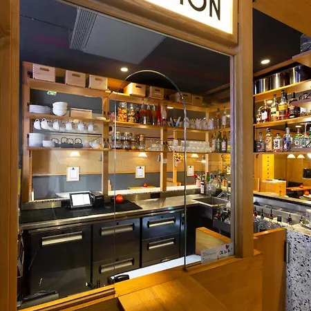 Oh La La ! Bar Bastille 3* Paris