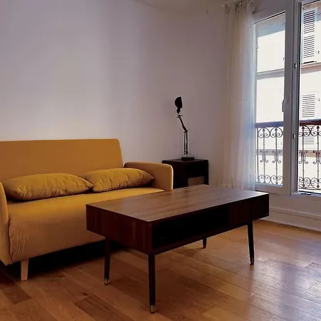 26 Sqm City Center Sunny * Париж