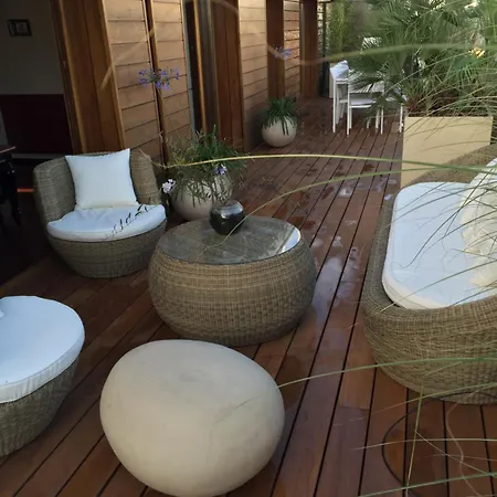 Apartment Air Conditioned 78 M2, Terrace 50m2