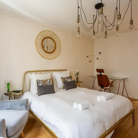The Charming Rue Cler Апартаменты Париж