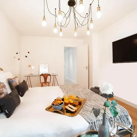 The Charming Rue Cler Апартаменты Париж