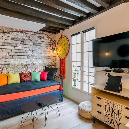 M1 - Magnificent In Le Marais's Heart Apartment Paris
