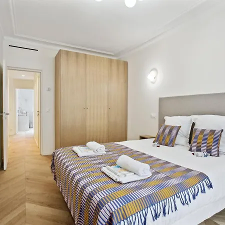270 Haute - Superb In Paris. Apartamento *
