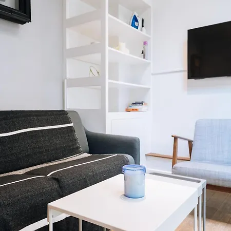 アパート Modern 1 Bedroom Near Eiffel Tower パリ