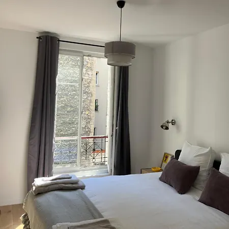 - Elegant Rue Mouffetard - Prestation De Luxe Paris