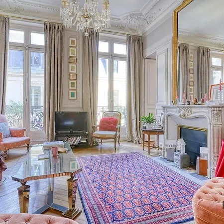 Le Collectionneur - Aux Invalides - 256c *