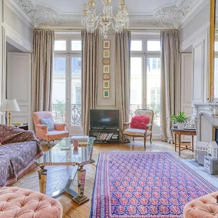 Le Collectionneur - Aux Invalides - 256c Apartment Paris