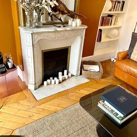 Parishome! Double Balcony, Art & Designer Touches